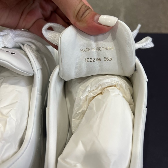 PRADA sneakers - šÆ Authentic - Picture 3 of 7
